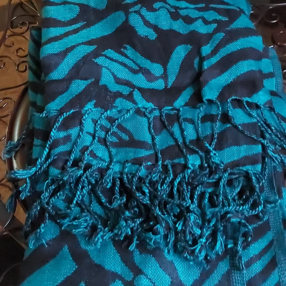 Blue and Black Zebra stripe scarf - Picture 2 of 2
